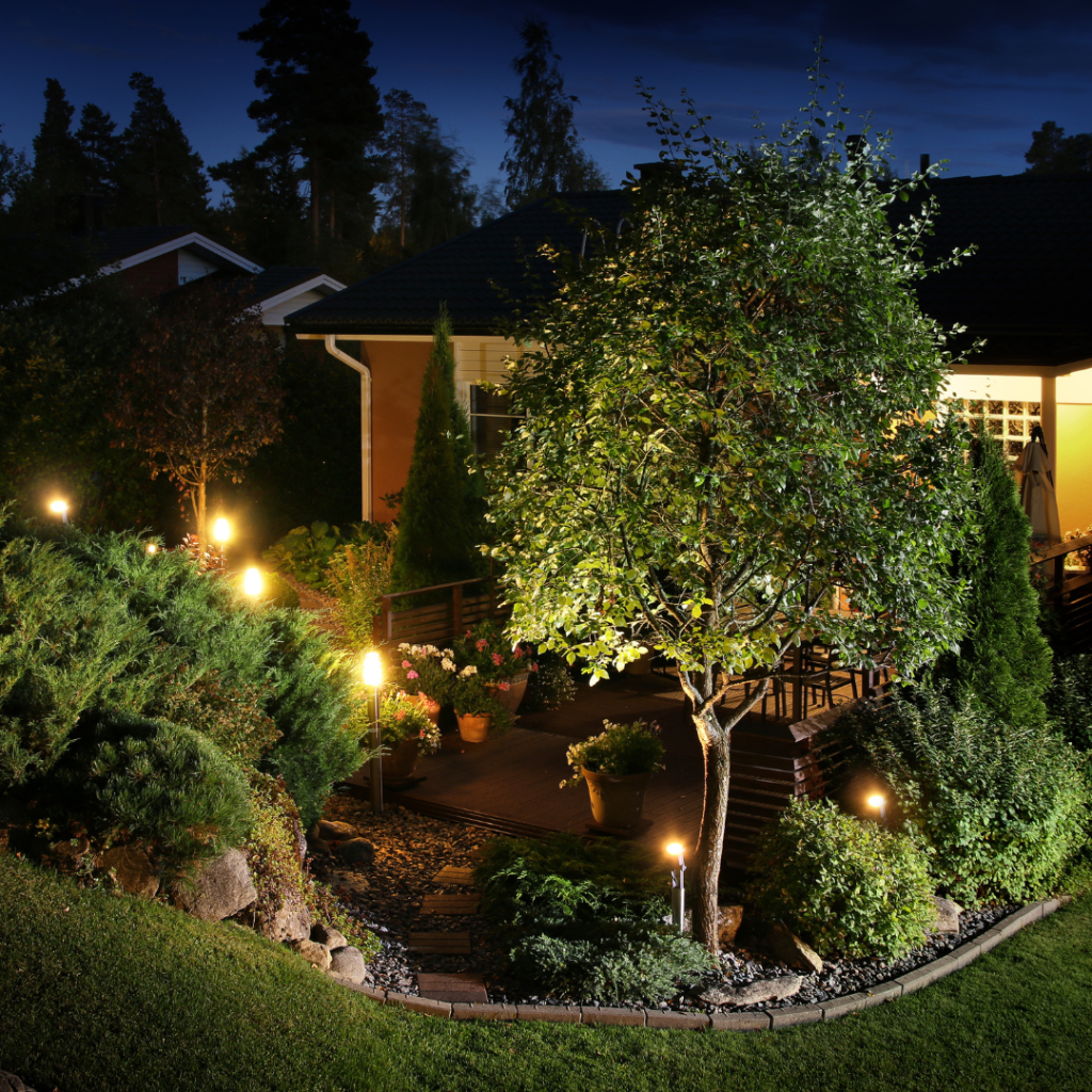 Pro Holiday Lighting: Illuminate Your Season
